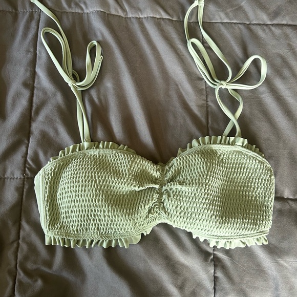Hollister tie strap bikini top - Picture 1 of 2